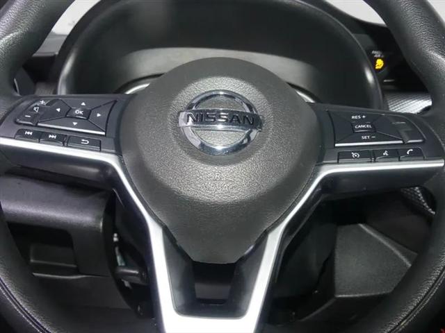 2020 Nissan Kicks SV Xtronic CVT