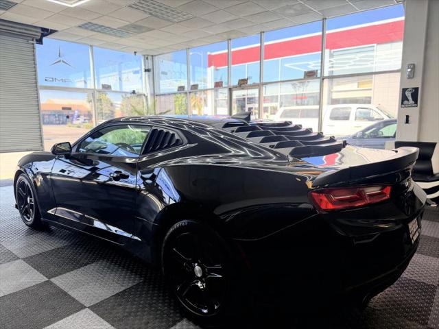 2018 Chevrolet Camaro 1LS