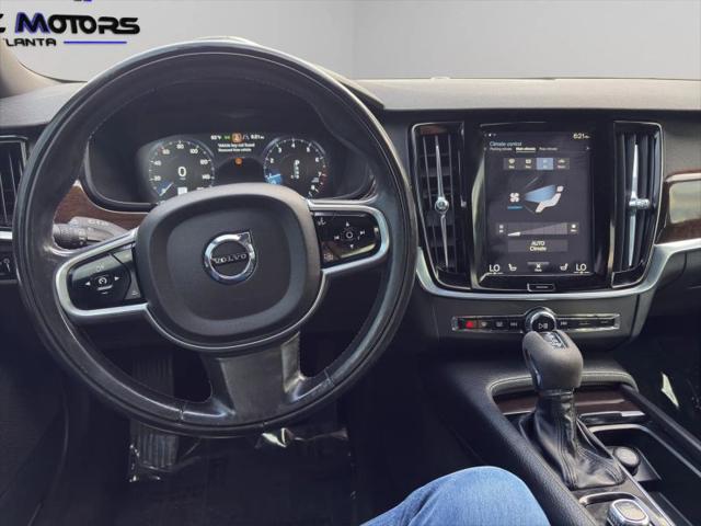 2018 Volvo S90 T5 Momentum