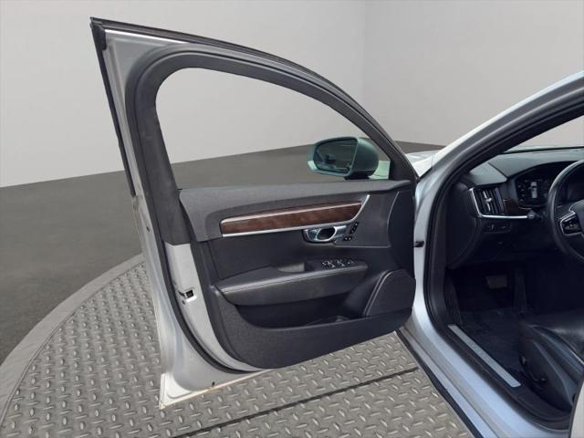 2018 Volvo S90 T5 Momentum