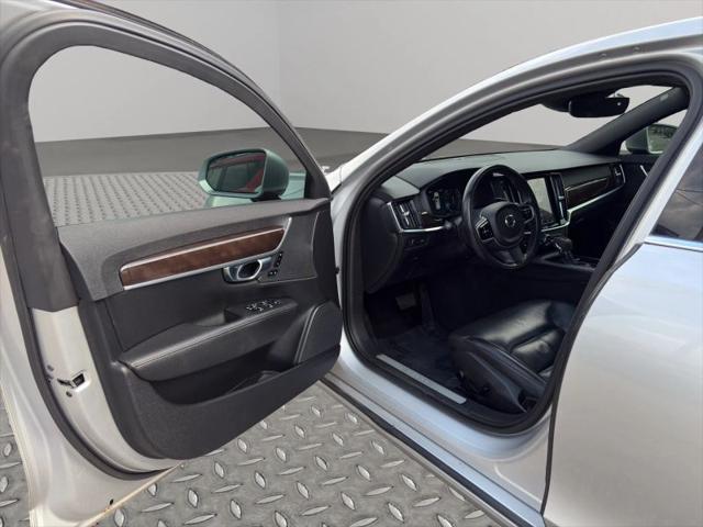 2018 Volvo S90 T5 Momentum