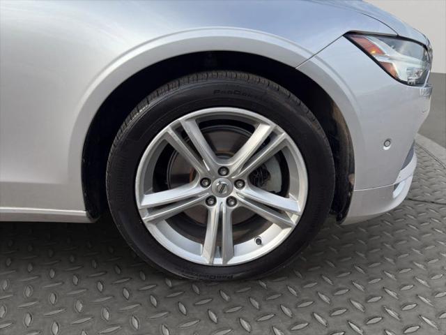 2018 Volvo S90 T5 Momentum