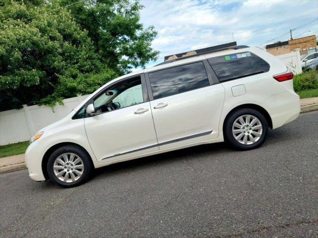 2015 Toyota Sienna XLE 7 Passenger
