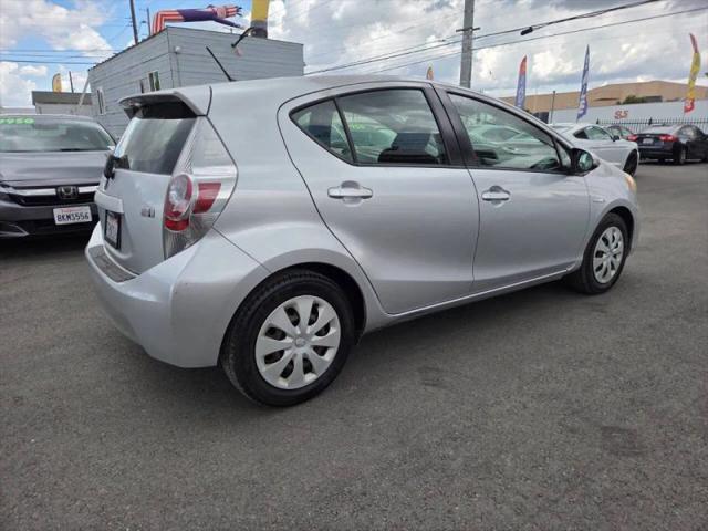2013 Toyota Prius c Two