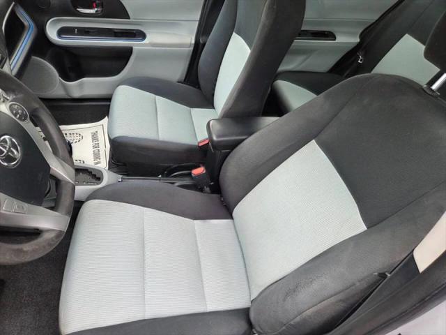 2013 Toyota Prius c Two