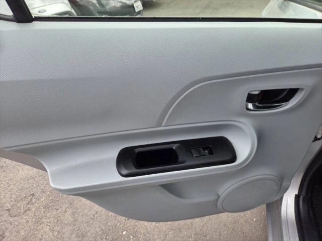 2013 Toyota Prius c Two