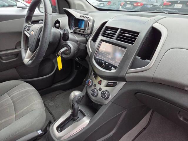 2016 Chevrolet Sonic LT Auto