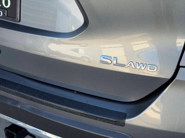 2017 Nissan Rogue SL