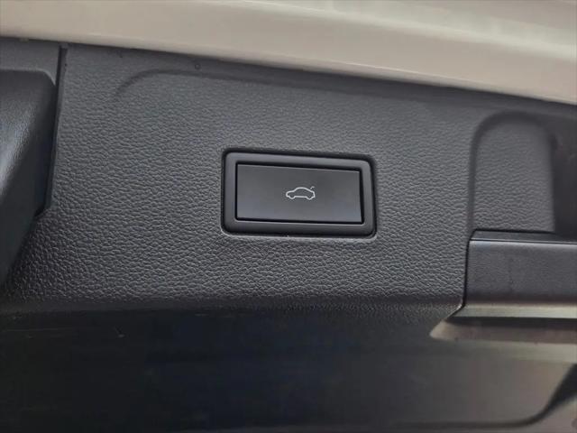 2023 Volkswagen Atlas 2.0T SE w/Technology