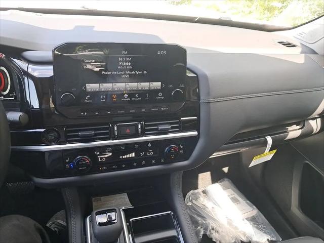 2025 Nissan Pathfinder Platinum 4WD