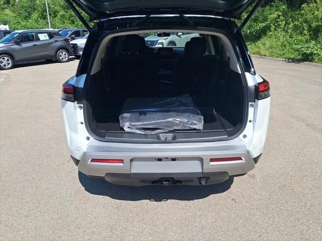 2025 Nissan Pathfinder Platinum 4WD