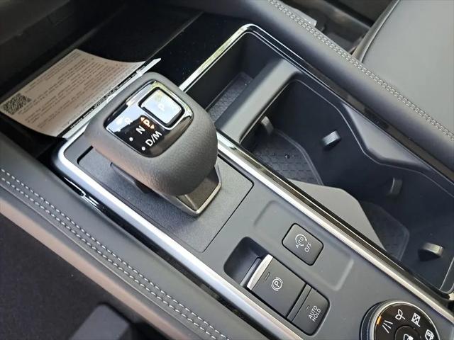2025 Nissan Pathfinder Platinum 4WD