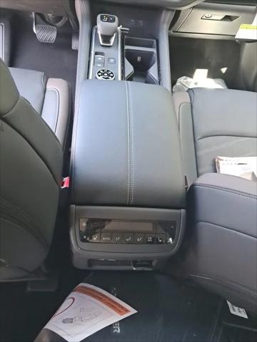 2025 Nissan Pathfinder Platinum 4WD