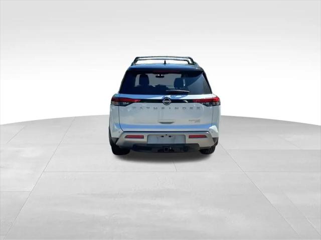 2025 Nissan Pathfinder Platinum 4WD