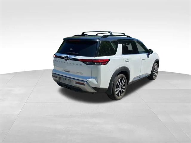 2025 Nissan Pathfinder Platinum 4WD