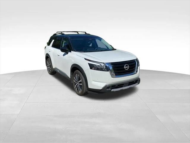 2025 Nissan Pathfinder Platinum 4WD