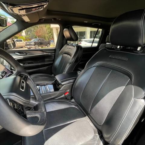 2023 Jeep Grand Cherokee L Overland 4x4