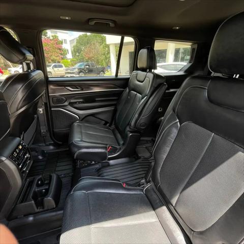 2023 Jeep Grand Cherokee L Overland 4x4