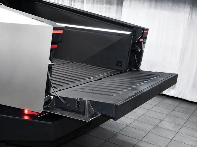 2025 Tesla Cybertruck All-Wheel Drive