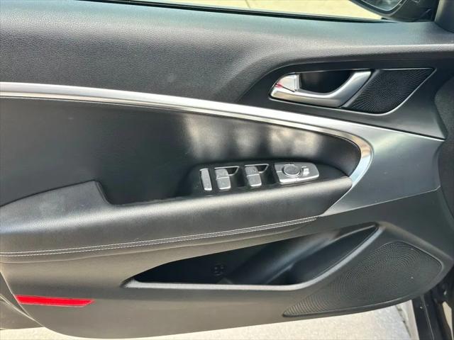 2025 Genesis G70 2.5T RWD
