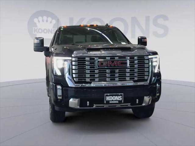 2024 GMC Sierra 2500HD 4WD Crew Cab Standard Bed Denali