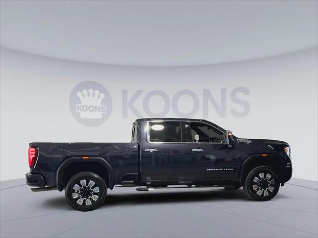 2024 GMC Sierra 2500HD 4WD Crew Cab Standard Bed Denali