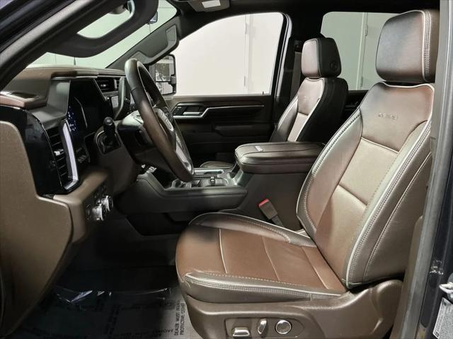 2024 GMC Sierra 2500HD 4WD Crew Cab Standard Bed Denali