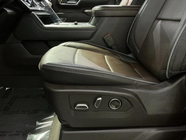 2024 GMC Sierra 2500HD 4WD Crew Cab Standard Bed Denali