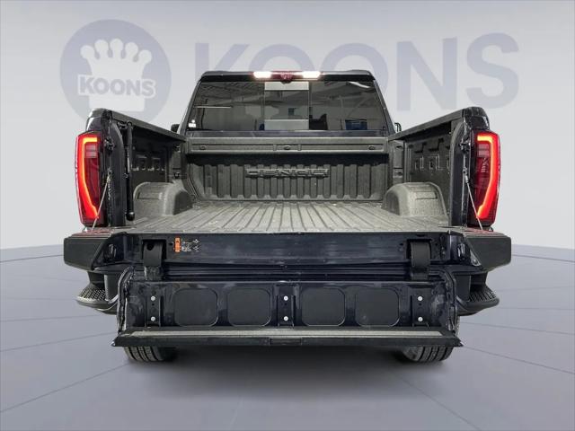 2024 GMC Sierra 2500HD 4WD Crew Cab Standard Bed Denali