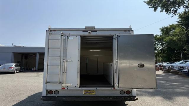 2021 Ford E-450 Cutaway Base