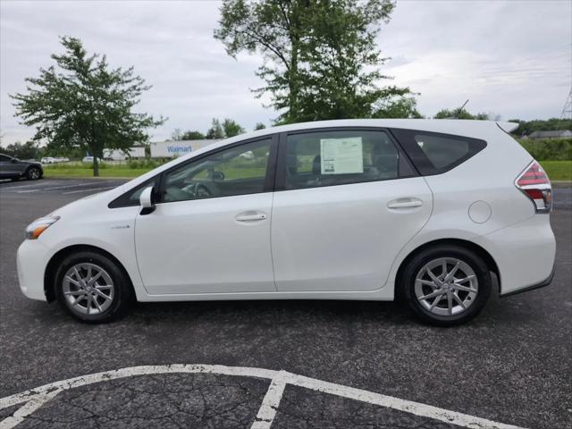 2017 Toyota Prius v Four