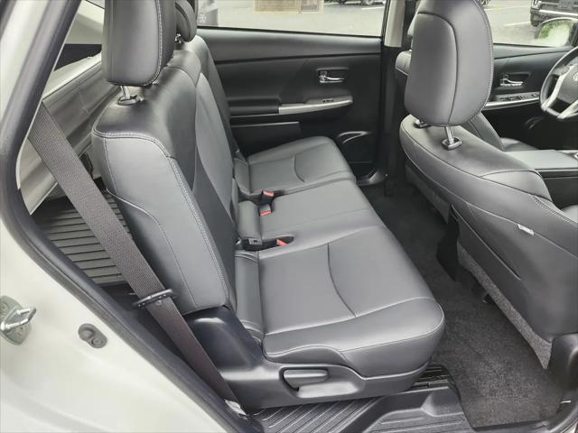 2017 Toyota Prius v Four