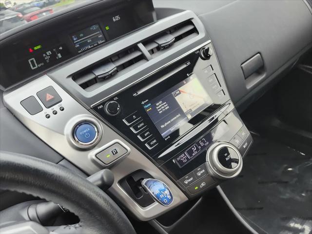 2017 Toyota Prius v Four