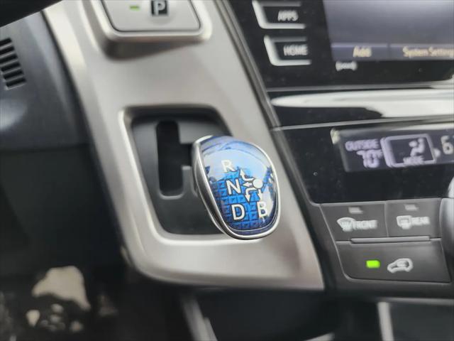 2017 Toyota Prius v Four