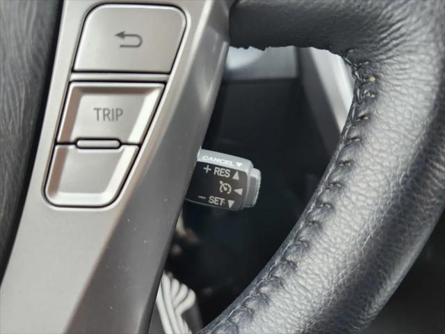 2017 Toyota Prius v Four