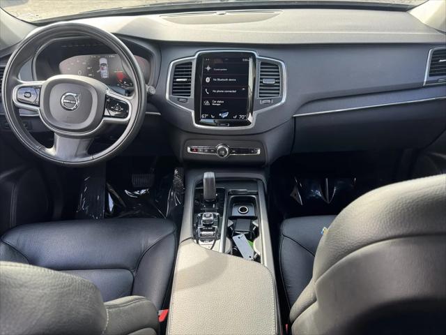 2020 Volvo XC90 Hybrid T8 Momentum 7 Passenger