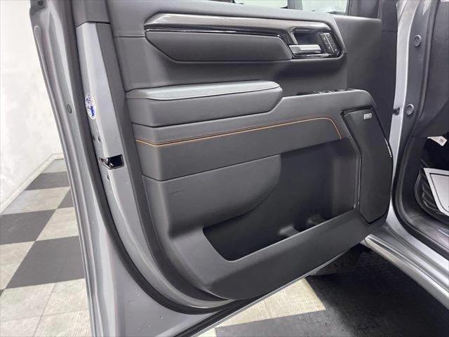 2026 GMC Sierra 2500HD Crew Cab, Standard Bed, AT4, 4WD