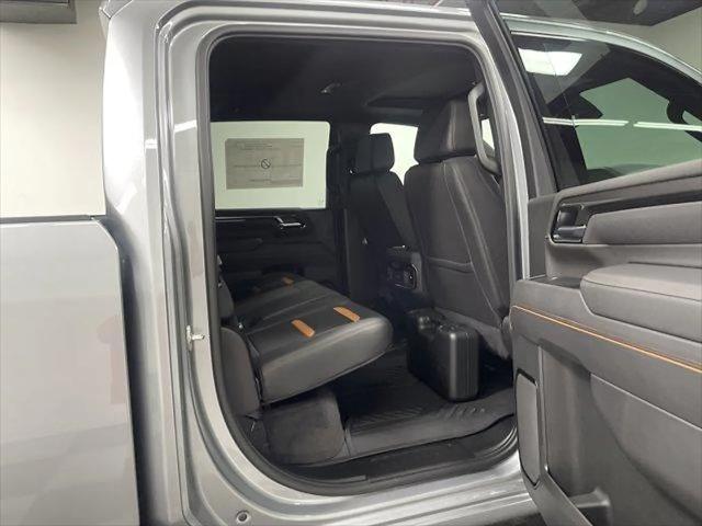 2026 GMC Sierra 2500HD Crew Cab, Standard Bed, AT4, 4WD