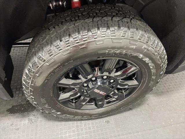 2026 GMC Sierra 2500HD Crew Cab, Standard Bed, AT4, 4WD