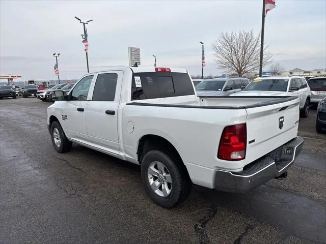 2023 Ram 1500 Classic SLT Crew Cab 4x4 5'7" Box