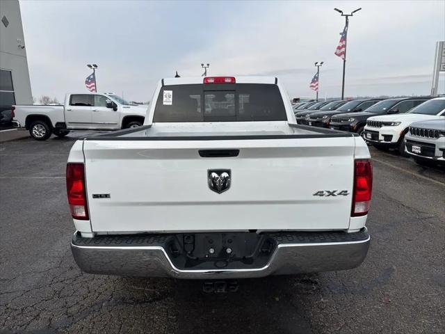2023 Ram 1500 Classic SLT Crew Cab 4x4 5'7" Box