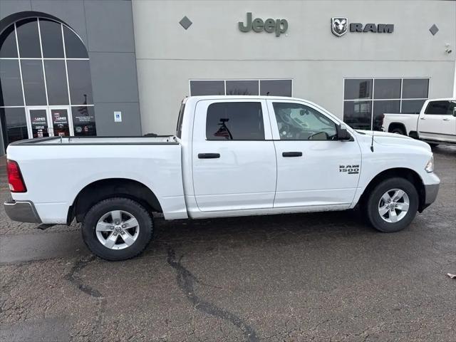 2023 Ram 1500 Classic SLT Crew Cab 4x4 5'7" Box