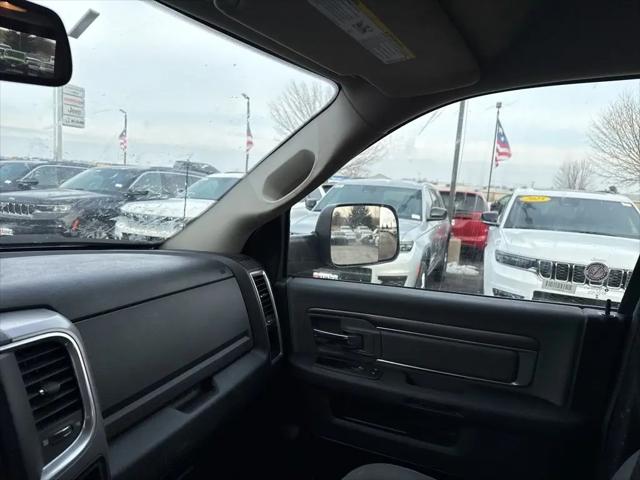 2023 Ram 1500 Classic SLT Crew Cab 4x4 5'7" Box