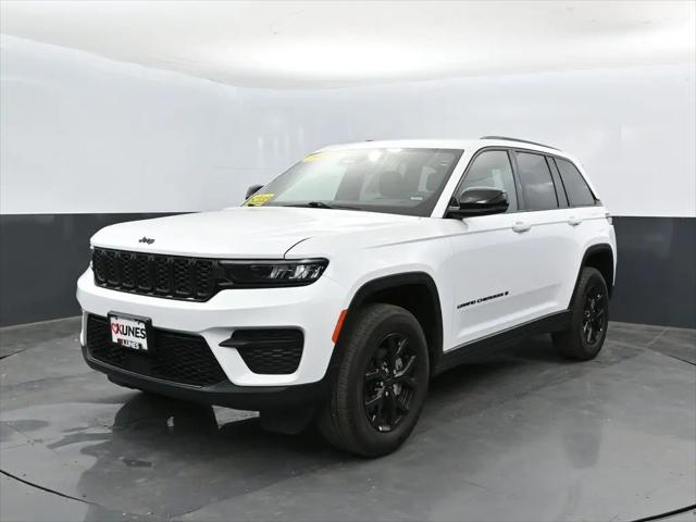 2025 Jeep Grand Cherokee Altitude 4x4