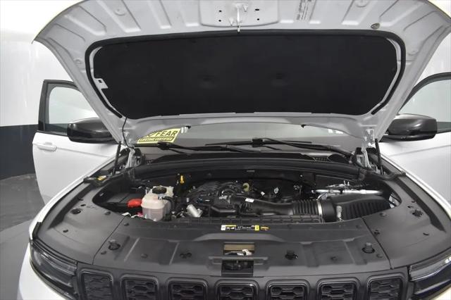 2025 Jeep Grand Cherokee Altitude 4x4