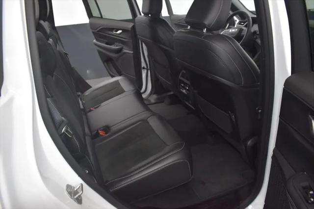 2025 Jeep Grand Cherokee Altitude 4x4