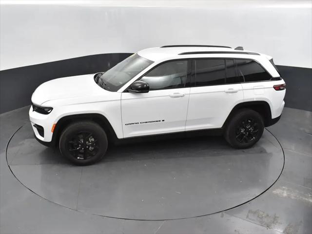 2025 Jeep Grand Cherokee Altitude 4x4