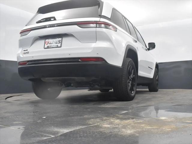 2025 Jeep Grand Cherokee Altitude 4x4
