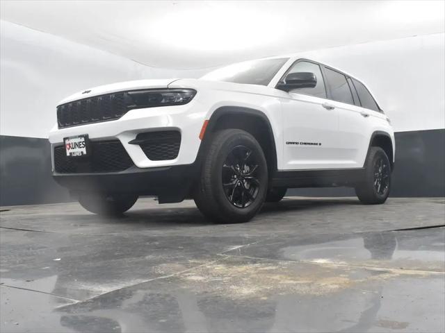 2025 Jeep Grand Cherokee Altitude 4x4