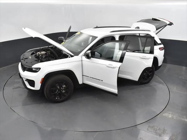 2025 Jeep Grand Cherokee Altitude 4x4